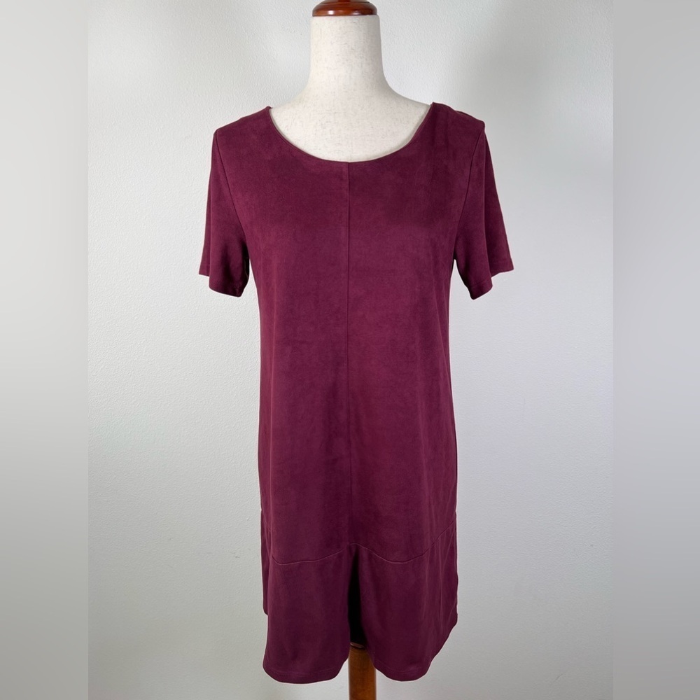 Bishop + Young Dress Size Medium Plum Red Short Sleeve Mini T-Shirt Dress Modern